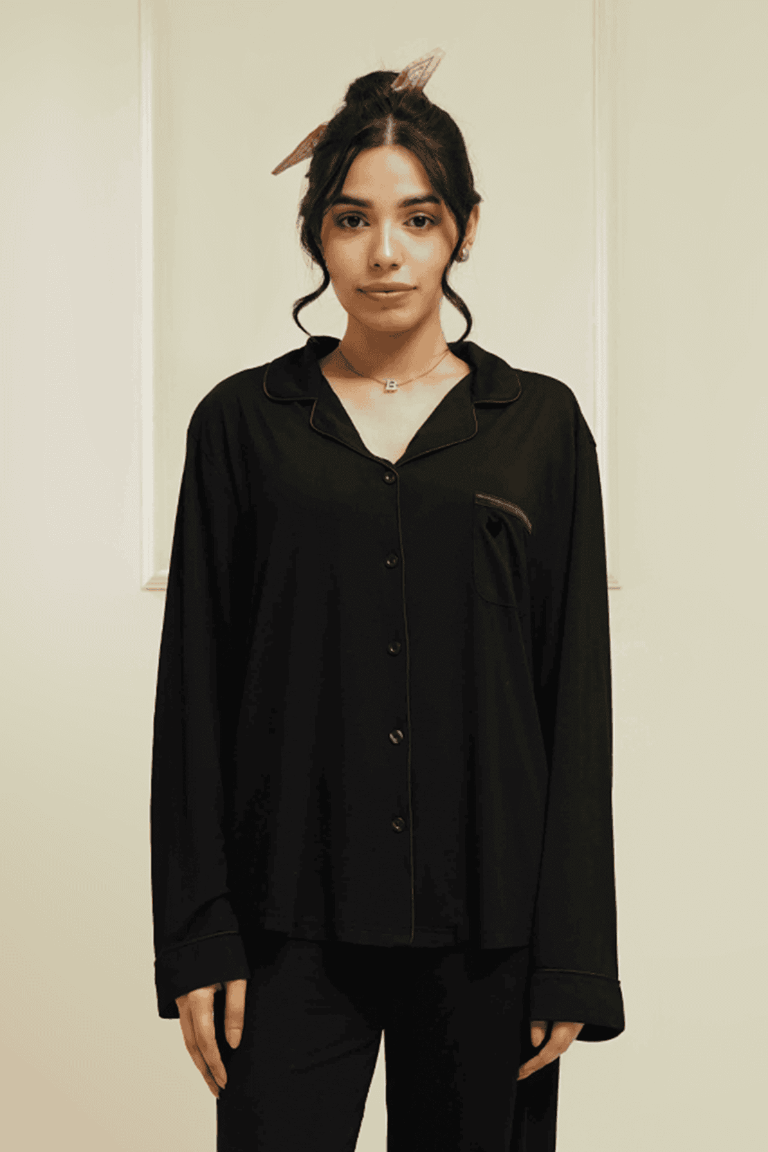 Vela – Black Button-Up Full-Sleeve Top