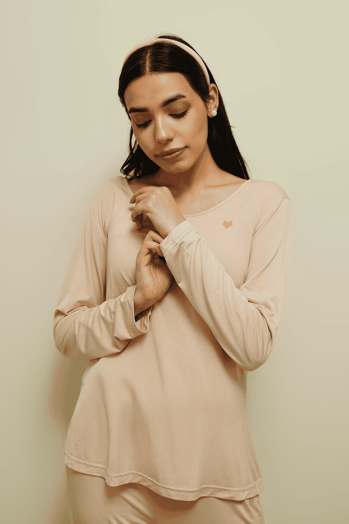 Eve – Full-Sleeve Top (No Buttons)