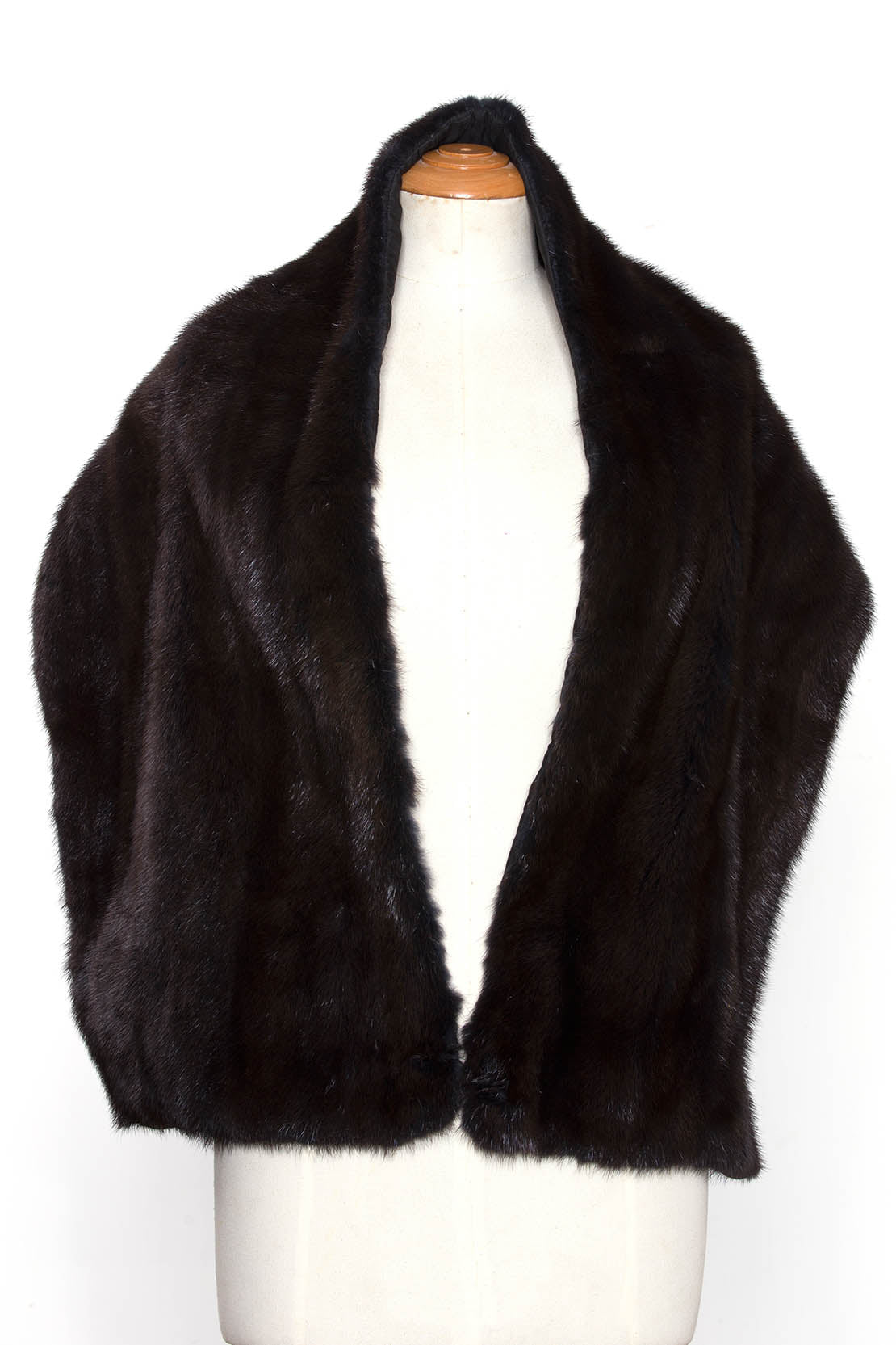 Natural Fur Capelet Vessel - LA' PELLO